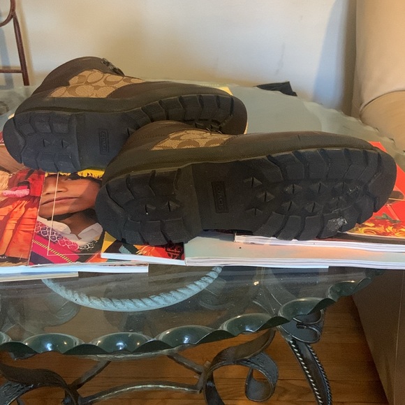 Coach Boot - Hannah L Logo Size 10 - Picture 3 of 5